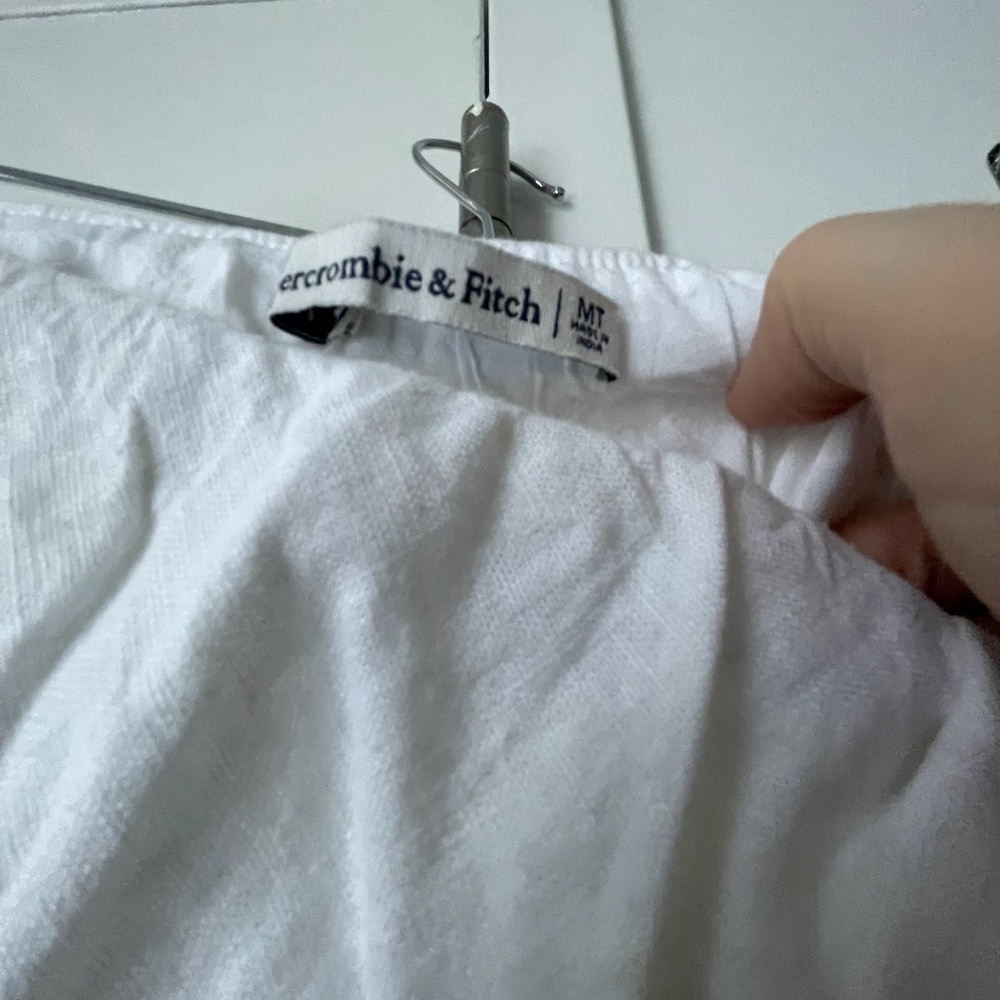 Abercrombie White Maxi Skirt, MT - Picture 3 of 3